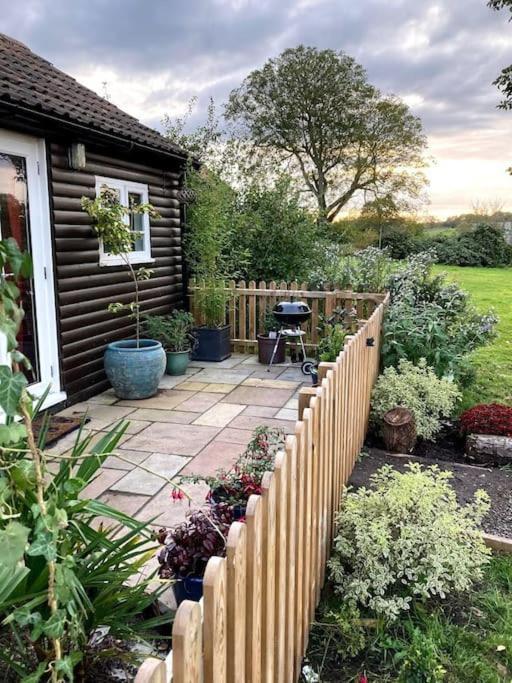 Cosy Studio Retreat In Wells, Somerset Zewnętrze zdjęcie